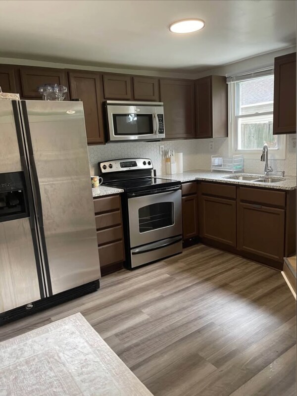 1011 E Chester St unit B, Norfolk, VA 23503 - photo 2