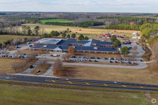 Windsor Elementary School cultivates curiosity and academic growth through innovative teaching.