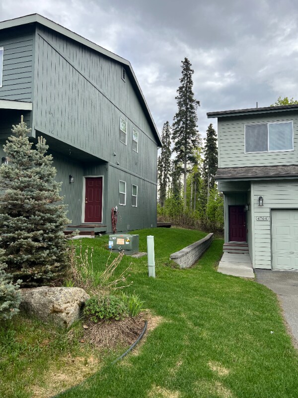 4766 Grumman St, Anchorage, AK 99507 - photo 2