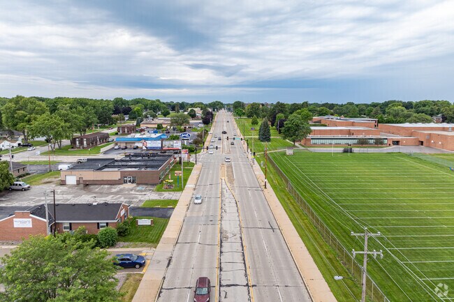 Marquette Park residents near the throughway experience noise pollution from West Mason St.
