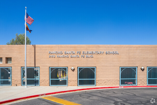 Rancho Santa Fe Elementary School, Rankings & Reviews - Homes.com