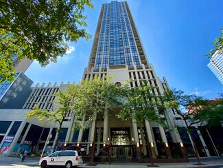 1122 N Clark St Unit 1810, Chicago, IL 60610