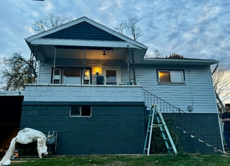 108 Broad St, Saint Clairsville, OH 43950