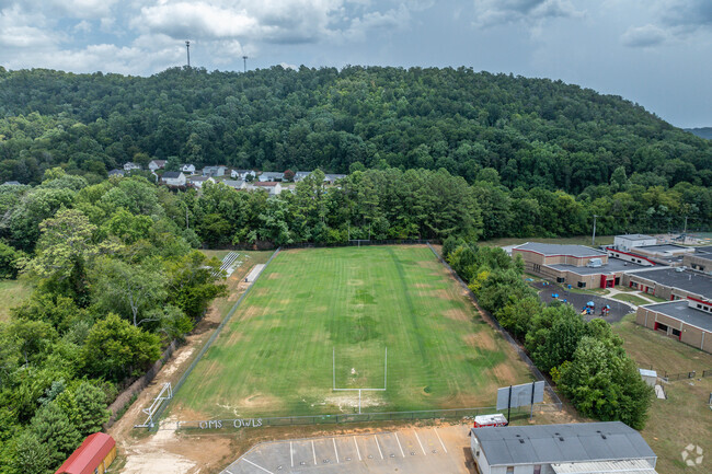 Ooltewah Middle School is located in the Ooltewah Center neighborhood.