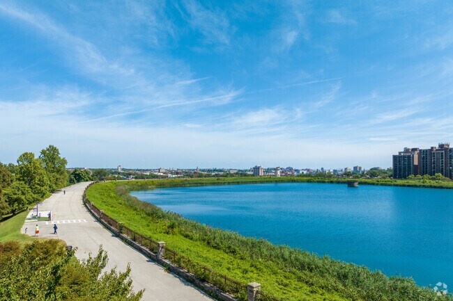 Druid Hill Park walking path along Druid Lake in Mondawmin.