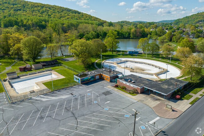 The Antietam Pool gives the residents of Pennside a place to cool off in the summer.