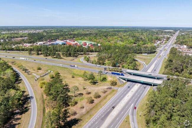 Dinsmore's main road ties you to I-295.