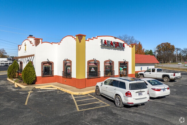 Savor the delicious cuisine of Columbia’s restaurants, a short drive from Hopewell.