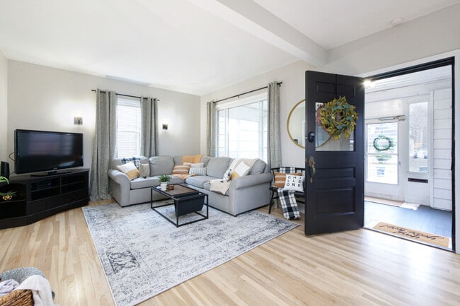 713 Crosby St unit ID1061099P, Akron, OH 44302 - photo 7