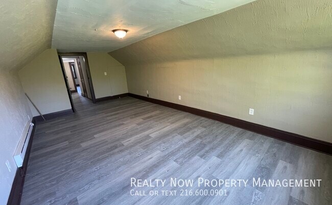 1637 Coventry Rd unit 1637Coventry3rd, Cleveland, OH 44118 - photo 7