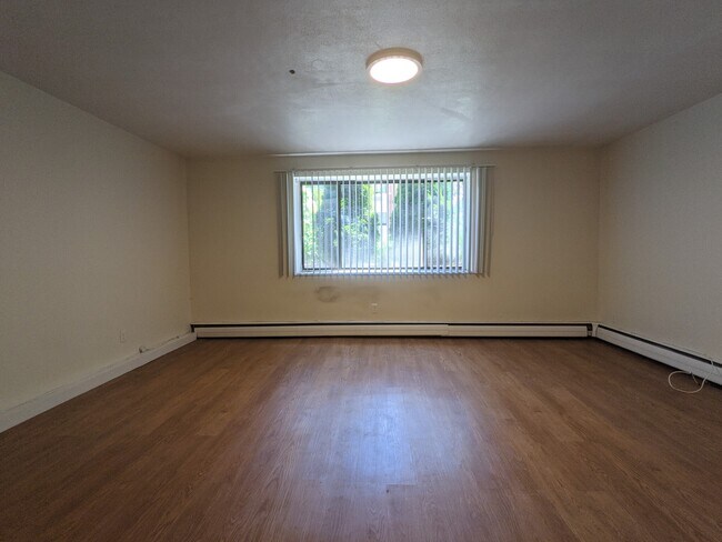 94 Babcock St unit 1C, Brookline, MA 02446 - photo 7