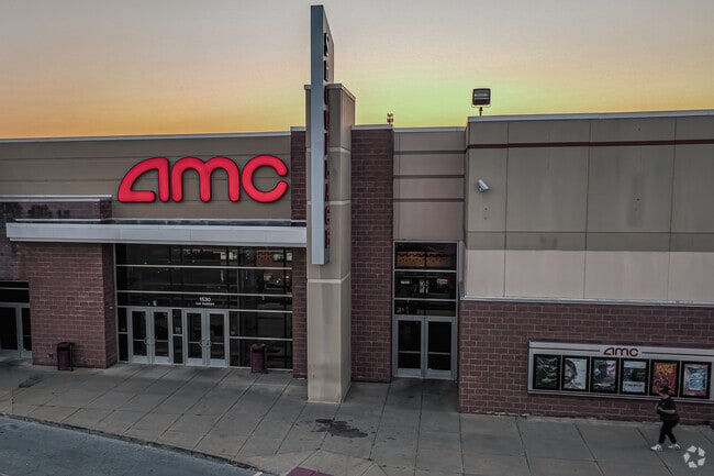 Markland Heights is home to AMC 12, located within Kokomo Town Center.