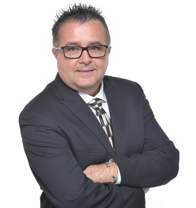 Agent Photo