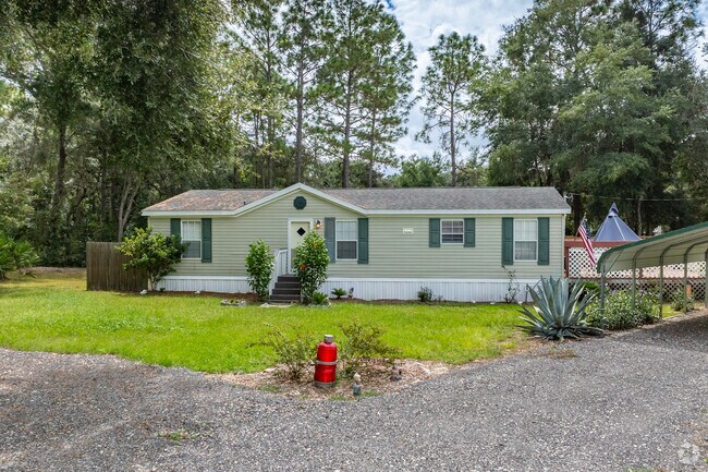 Mayfair Garden Acres has many beautiful manufactured homes thoughout.