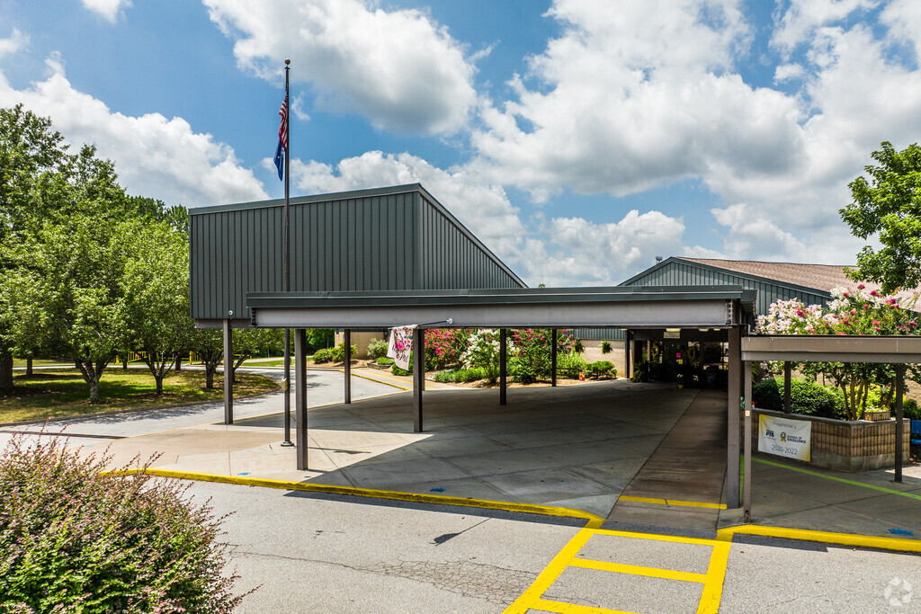 Plain Elementary is an award-winning school in Simpsonville, SC.