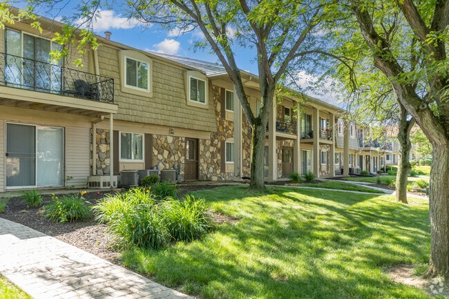 Andover Park, Valparaiso, IN 46383 - photo 7