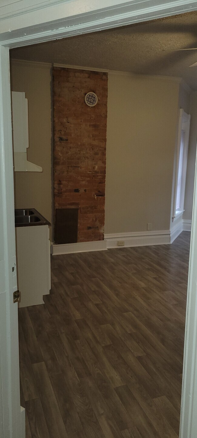 322 Campbell St unit Campbell Street, Williamsport, PA 17701 - photo 4