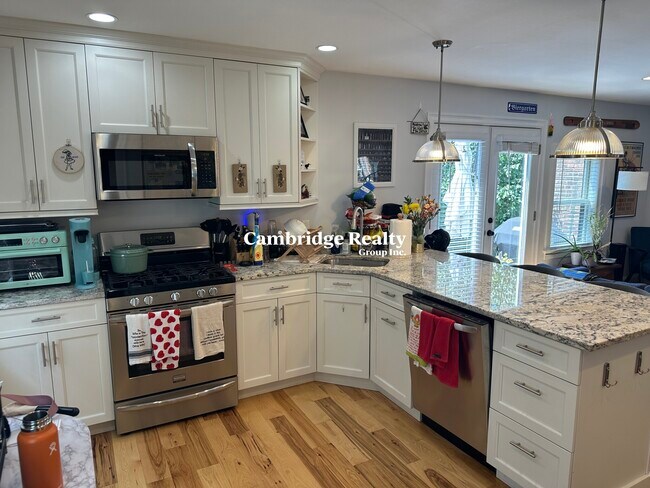 35 Porter St unit 1A, Cambridge, MA 02141 - photo 2