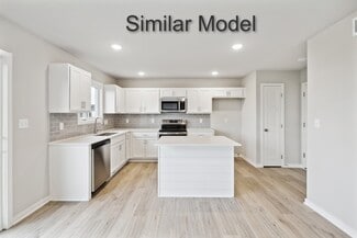 321 NE Chalet St, Elkhart, IA 50073