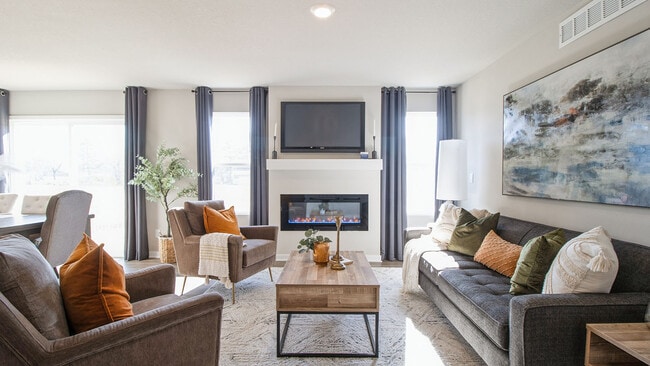 2613 Brook View Dr, Des Moines, IA 50317 - photo 3