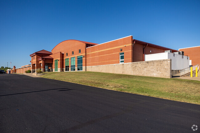 Fair Grove Middle School students attend grades 5th through 8th.