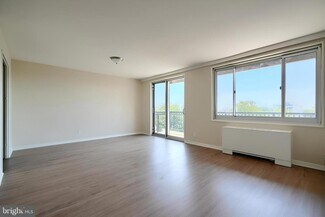 1900 Lyttonsville Rd Unit 1212, Silver Spring, MD 20910