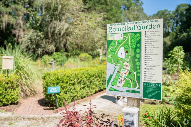 Oakhurst residents can visit the Savannah Botanical Garden, which offers amenities like walking paths and interpretive signage to enhance the experience.