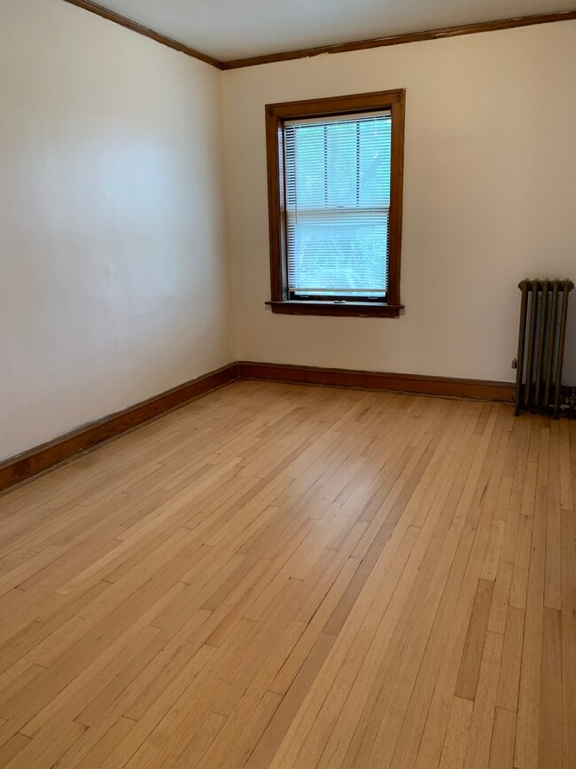 1852 Grove Ave unit 1B, Berwyn, IL 60402 - photo 4