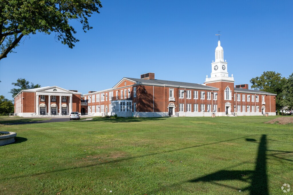 Arthur J Holland Middle School is in the Berkeley Square & Parkside neighborhood.