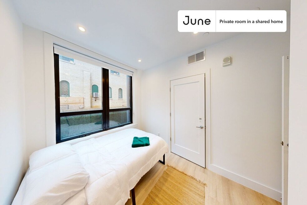 2000 P St NW unit B, Washington Dc, DC 20037 - photo 1