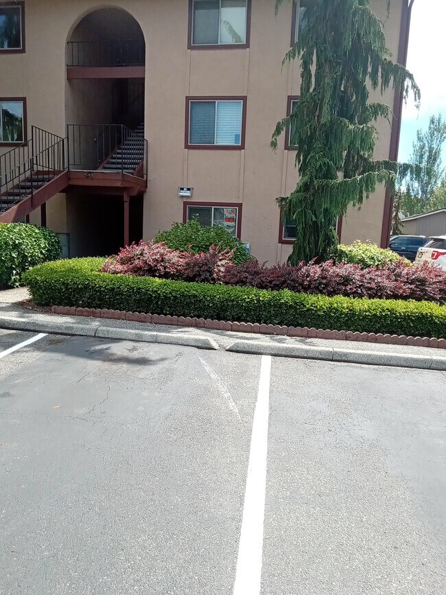 4904 81st Place SW Unit Mukilteo West Condominium, Mukilteo, WA 98275