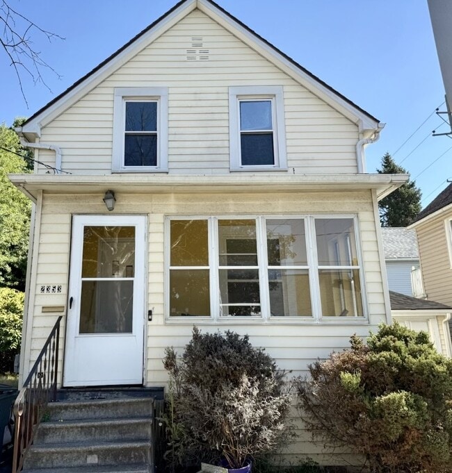 2353 19th St SW, Akron, OH 44314