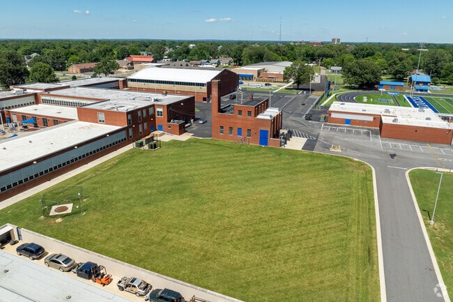 Paducah Tilghman High School is ranked 72nd within Kentucky.