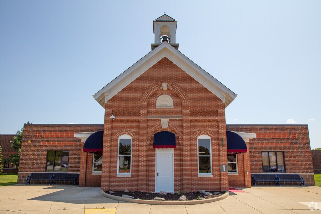 Whispering Meadow Elementary School building in Southwest Fort Wayne.