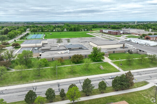 Wahpeton High School