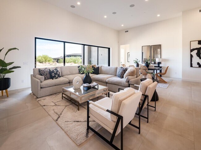 8366 E Old Paint Trail unit 36755841, Scottsdale, AZ 85266 - photo 4