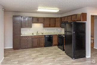 4045 34th Ave S, Fargo, ND 58104