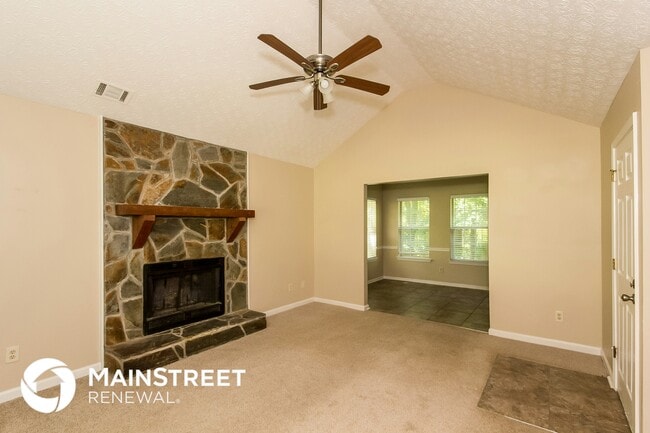 40 Richmond Place, Newnan, GA 30265 - photo 2