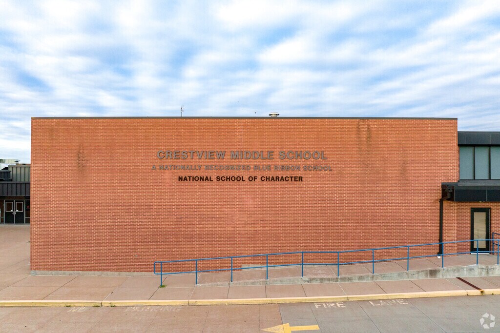 Crestview Middle School serves students grades 6-8.