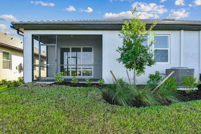 18087 Cherished Loop, Lakewood Ranch, FL 34211 - photo 7