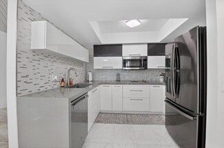 4310 Village Dr, Delray Beach, FL 33445