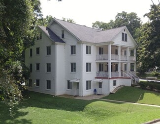 403 Gilmer St, Reidsville, NC 27320