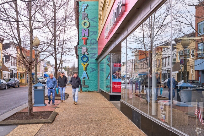 Historic Front Royal offers vibrant streetscapes and local personality near Skyland Estates.