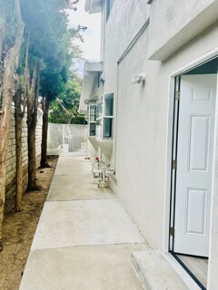 11552 Ruffner Ave unit Second Floor, Granada Hills, CA 91344 - photo 3