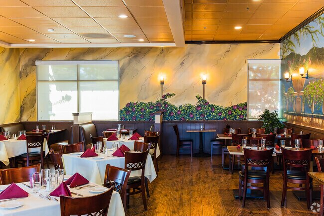Chianti's interior sets a nice dining experience for the Deer Ridge-Marsh Creek neighborhood.
