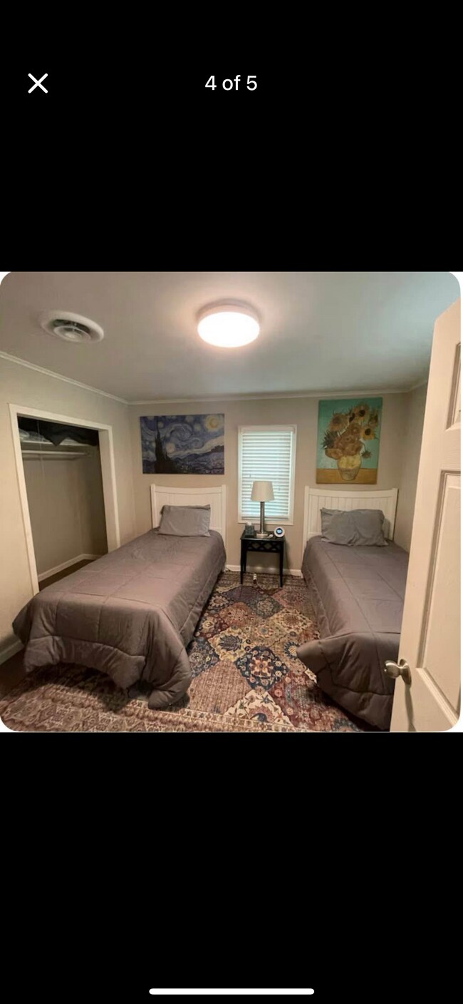 1021 Barlow St, Traverse City, MI 49686 - photo 4