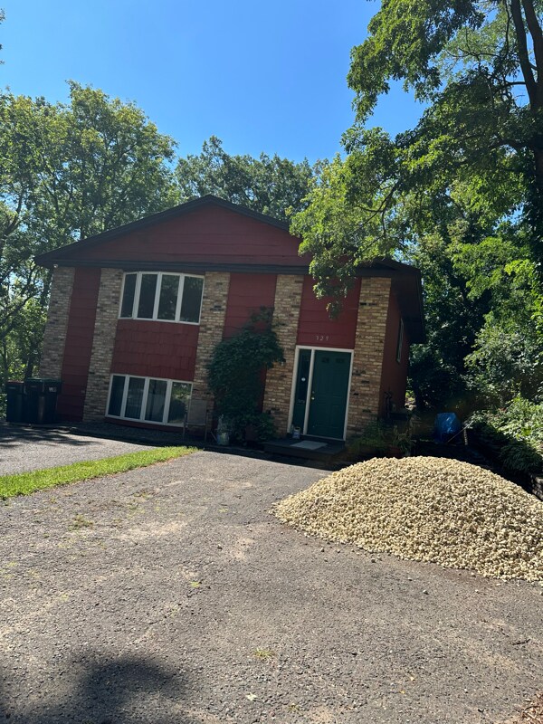 329 Kimberly Rd, Willernie, MN 55090