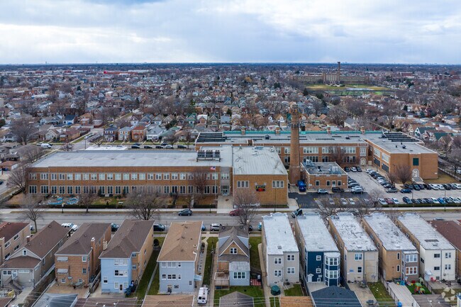 Lyon Elementary School serves grades K-8.