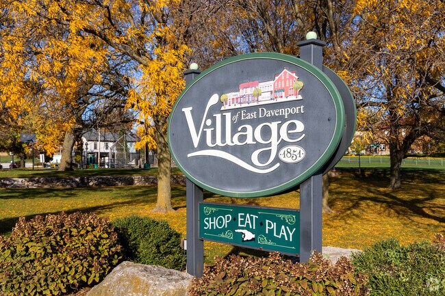The heart of East End is the Village of East Davenport, a cozy center for shopping and dining.