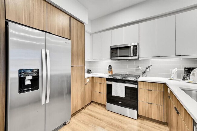 593 Camino de la Reina unit ID1343824P, San Diego, CA 92108 - photo 5